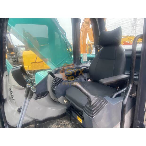 2023 كوبيلكو SK200-44516566