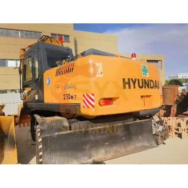 2022 هيونداي 210W-7-44516606