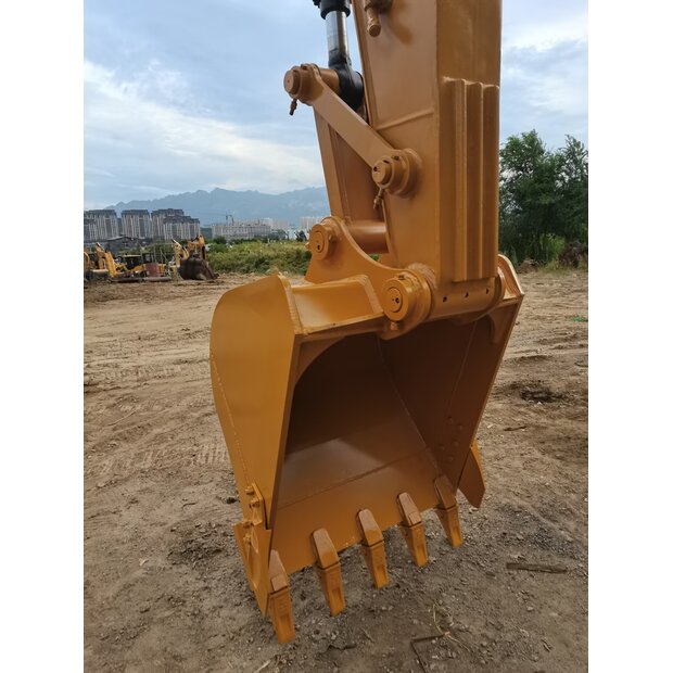 2024 Caterpillar 320D-44516695