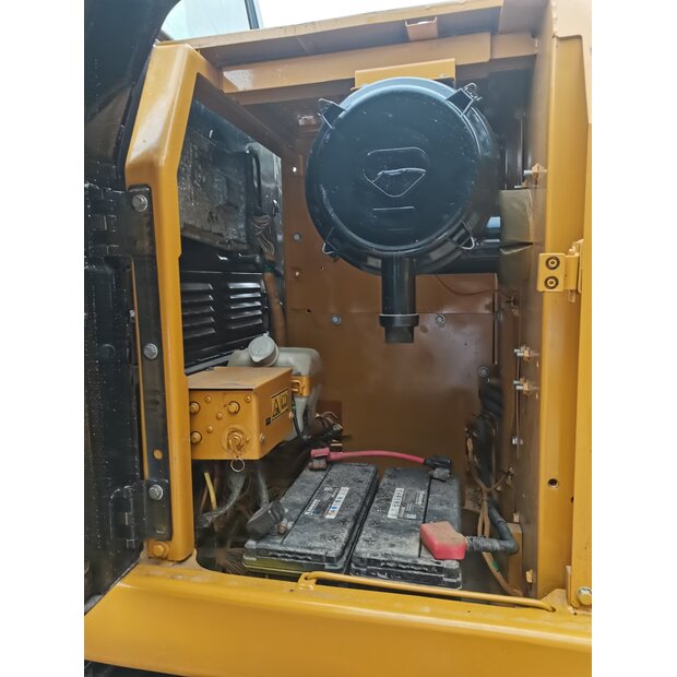 2024 Caterpillar 320D-44516700