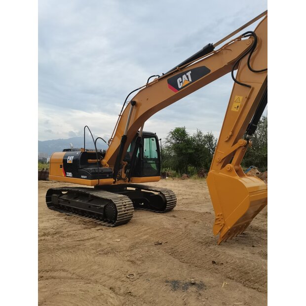 2024 Caterpillar 320D-44516713