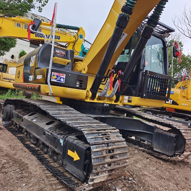 2024 Caterpillar 320D-44516726