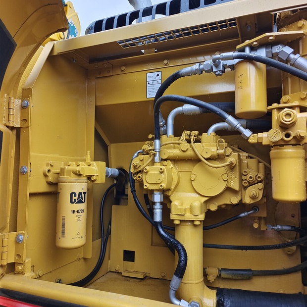 2024 Caterpillar 320D-44516729