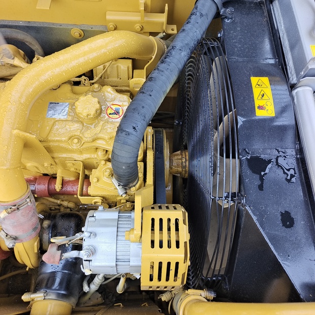 2024 Caterpillar 320D-44516744