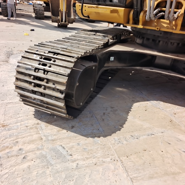 2023 كاتربيلر 320D2L-44516880