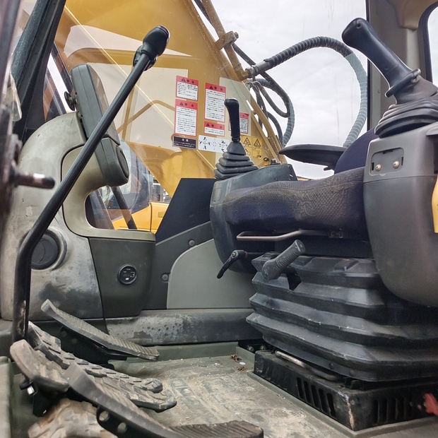 2023 Caterpillar 320D-44517002