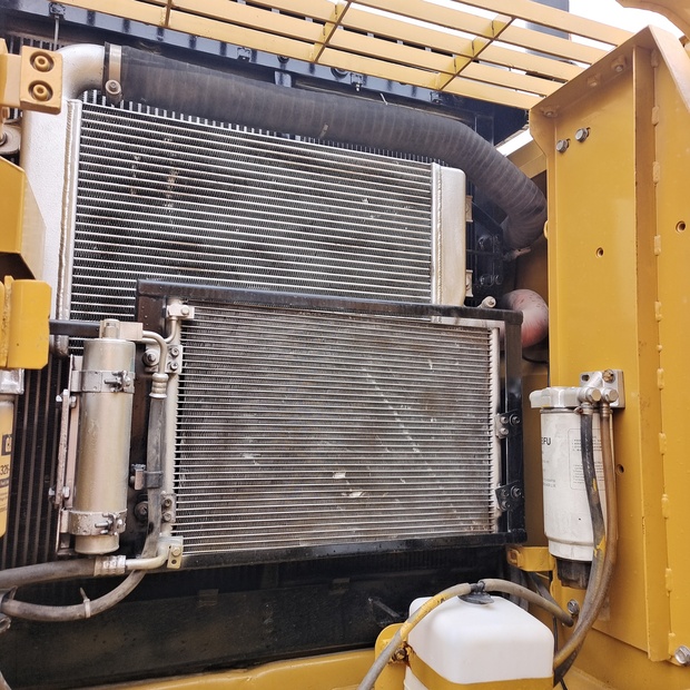 2023 Caterpillar 320D-44517006