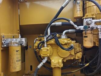 2023-caterpillar-320d-1397858-44517008