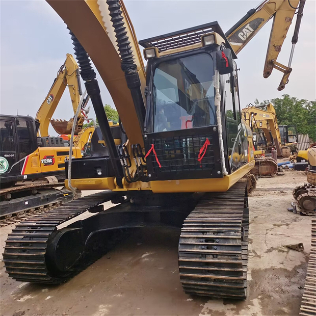 2023 Caterpillar 320D-44517022
