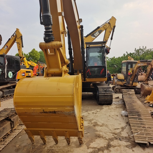 2024 Caterpillar 320D2GC-44517029