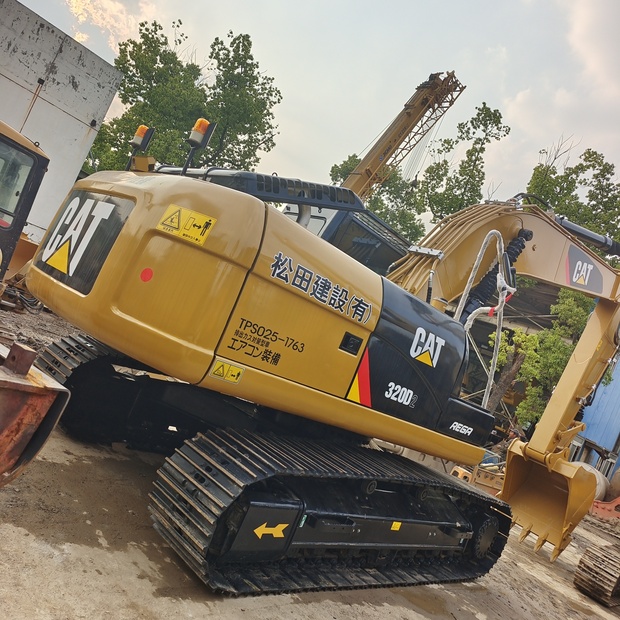 2024 Caterpillar 320D2GC-44517038