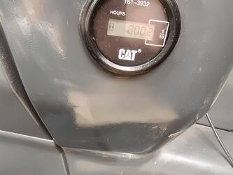 2024-caterpillar-320d2gc-44517053