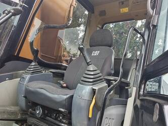 2024-caterpillar-320d2-1397861-44517073