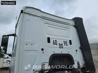 2018-mercedes-benz-actros-1845-1295140-44517364