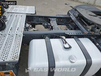 2018-mercedes-benz-actros-1845-1295140-44517366