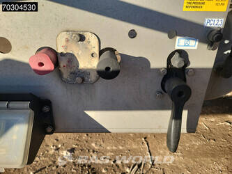 2015-van-hool-others-1397869-44517642