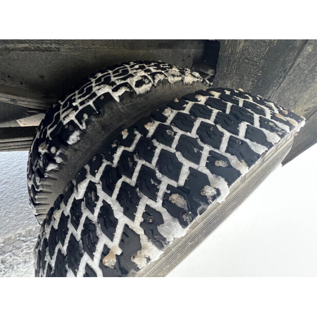 1985 مرسيدس بنز 1222 F-44517883