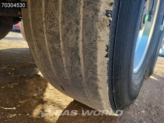 2015-van-hool-others-1397869-44518500