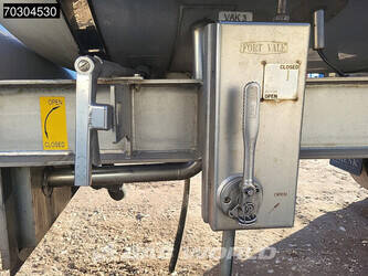 2015-van-hool-others-1397869-44518517