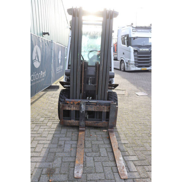 2013 NISSAN U1D2A25LQ-44518980