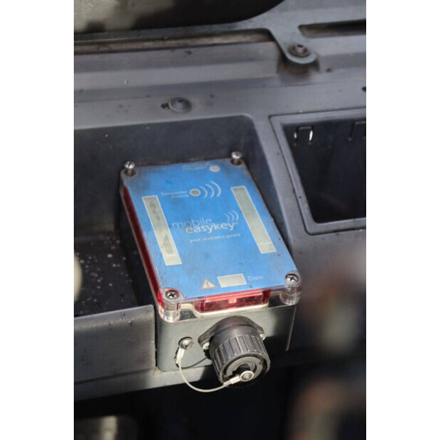 2013 NISSAN U1D2A25LQ-44519000