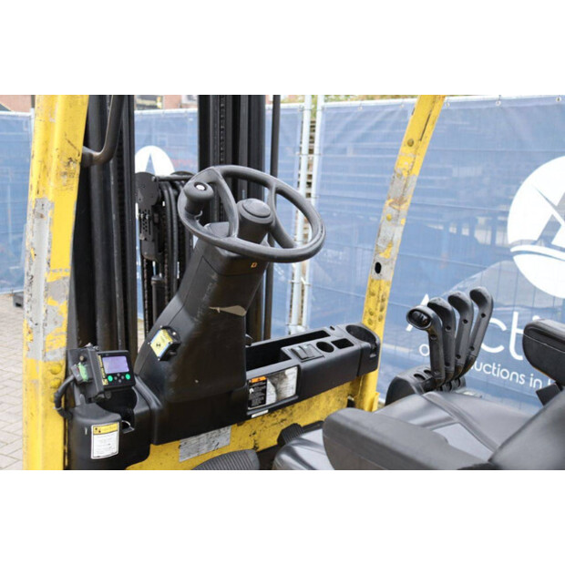 2014 هايستر J2.5XN-44519032