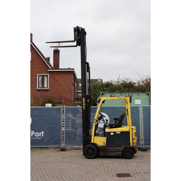 2014 هايستر E2.5XN MWB-44519077