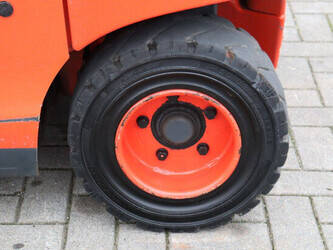 2018-linde-e25-01-1397913-44519236