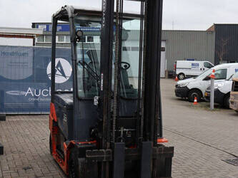 2017-toyota-8fbmt-30-44519266