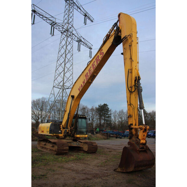 2012 نيو هولاند كوبلكو 385C-44519457