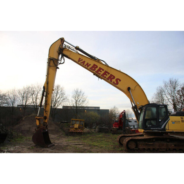 2012 نيو هولاند كوبلكو 385C-44519460