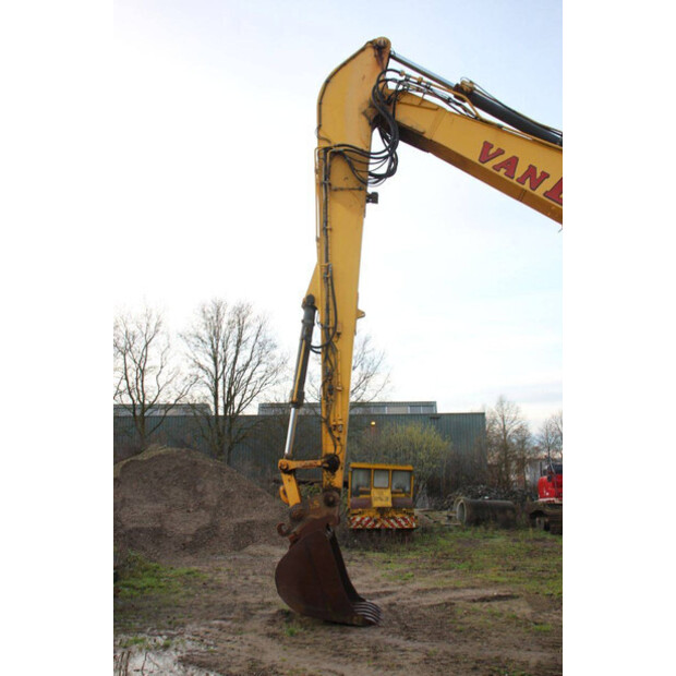 2012 نيو هولاند كوبلكو 385C-44519461