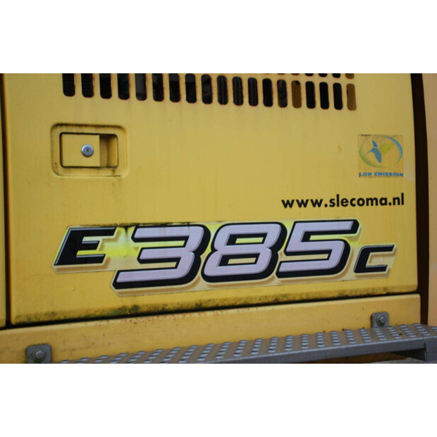 2012 نيو هولاند كوبلكو 385C-44519474