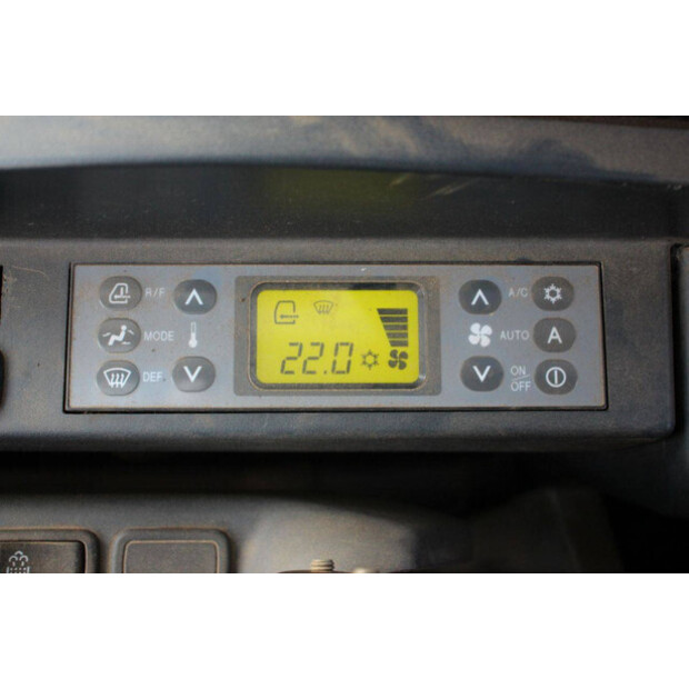 2012 نيو هولاند كوبلكو 385C-44519487