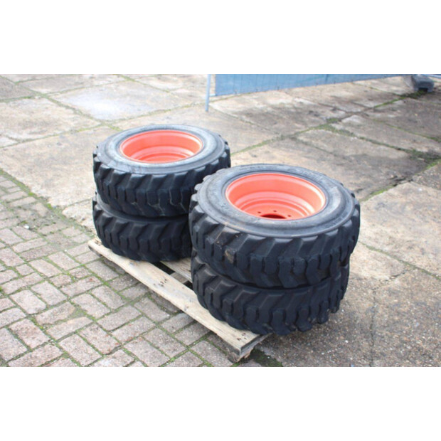 2013 BOBCAT S130-44519621