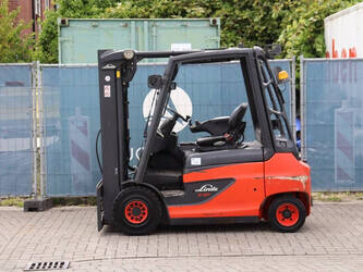 2017-linde-e30-01-1397933-44519961