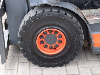 2017-linde-e30-01-1397933-44519973