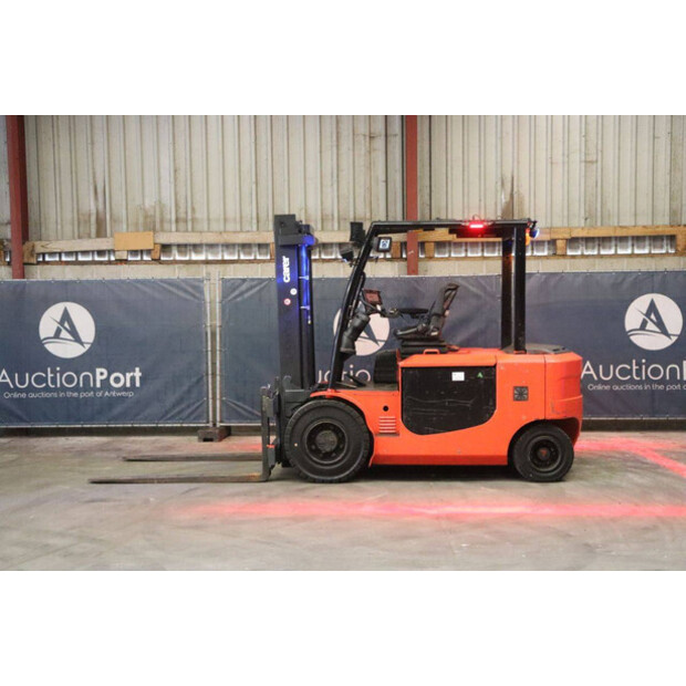 2015 CARER R65H SPED-44520006