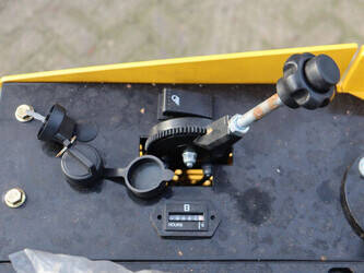 2025-puch-ht10-44520451