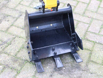 2025-puch-ht10-1397947-44520513