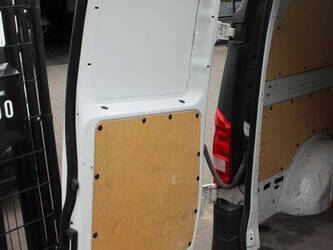 2017-mercedes-benz-vito-1397958-44520888