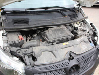 2017-mercedes-benz-vito-1397958-44520900