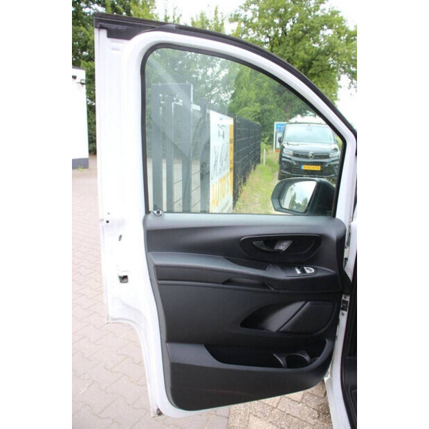 2017 Mercedes-Benz Vito-44520904