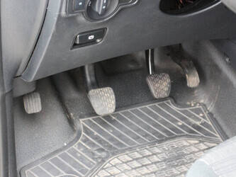 2017-mercedes-benz-vito-1397958-44520907