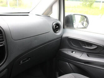 2017-mercedes-benz-vito-1397958-44520914