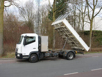 nissan-nt500-1397959-44520953