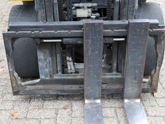 2008-yale-gdp30vx-44521007