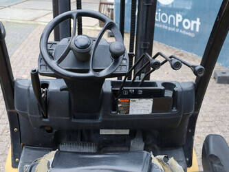 2008-yale-gdp30vx-44521014