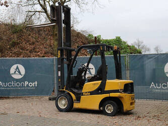 2008-yale-gdp30vx-44521028