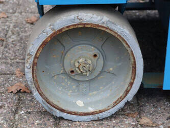 2011-genie-gs-1932-1397964-44521067